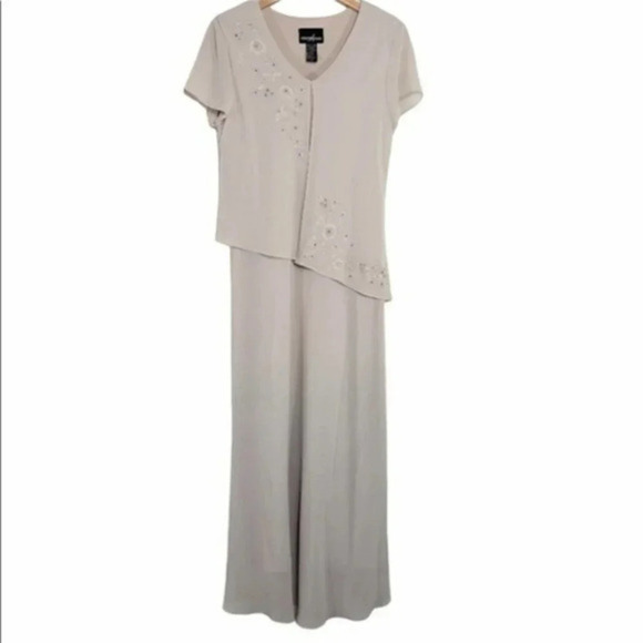 Positive Attitude 12 cream short sleeve evening dress - Picture 1 of 6